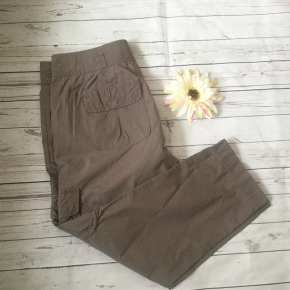 Loft Ann Taylor Ankle Cargo Pants Taupe Size 6P - Picture 1 of 7